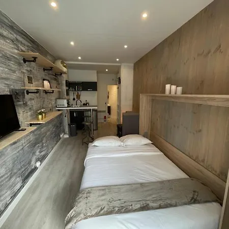 Studio Pigalle Parigi